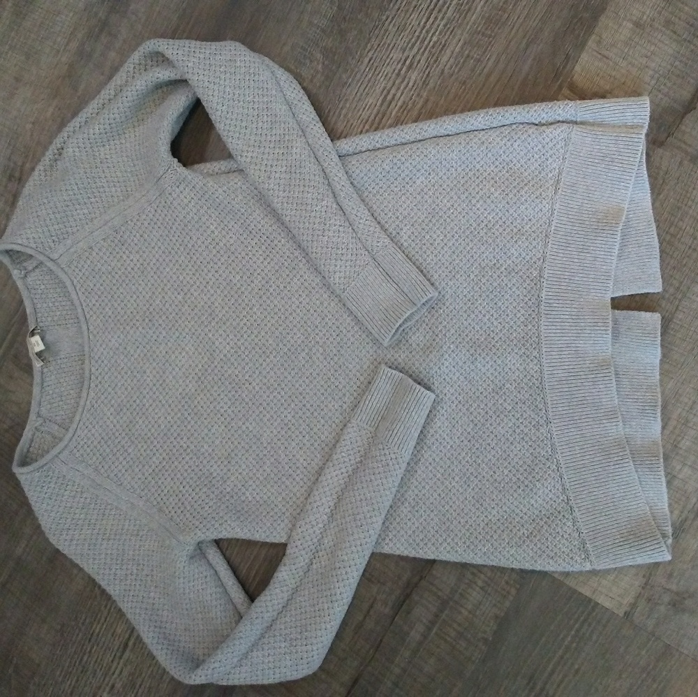 Gap Sweater